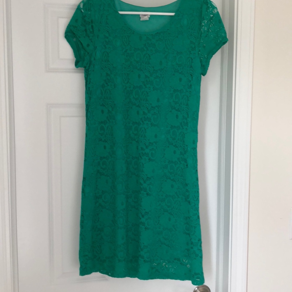 Green lace dress
